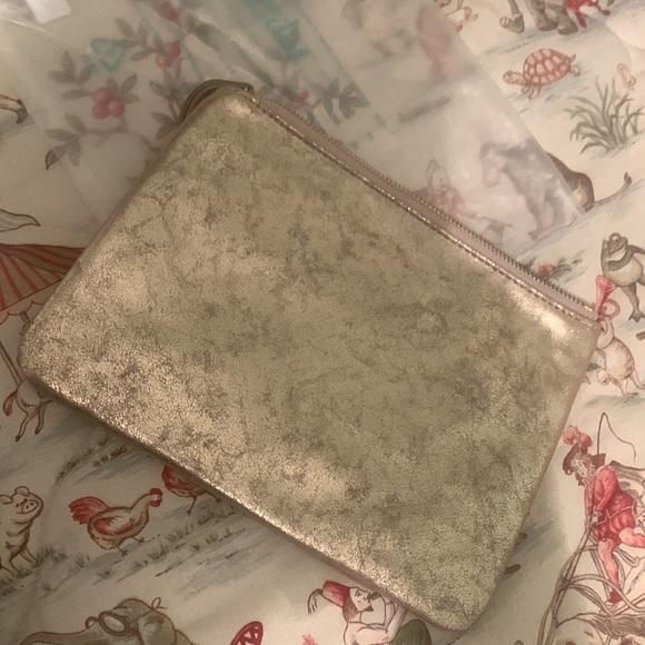 Stella and Dot in charge pouch distressed gold - Picture 2 of 3